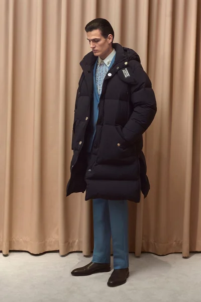 Look 32